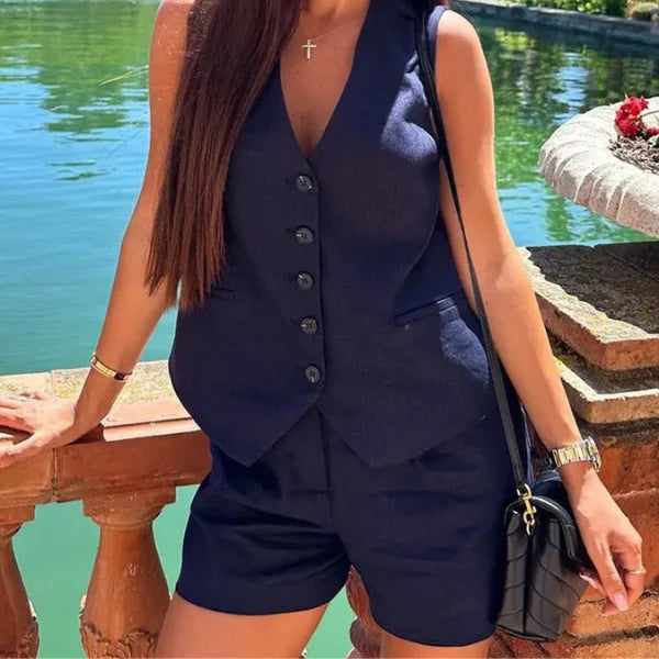 Conjunto Alfaiataria Beatriz - Colete e Shorts 100% Linho (Promoção Compre 1 Leve 2)