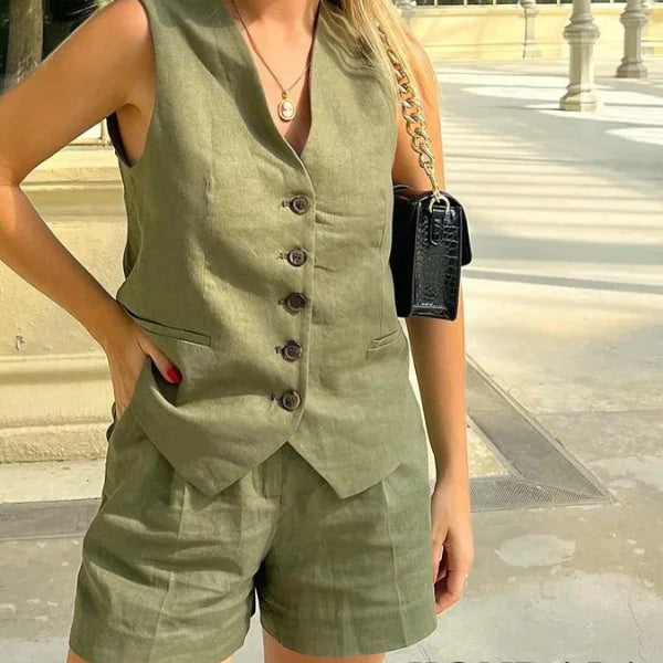 Conjunto Alfaiataria Beatriz - Colete e Shorts 100% Linho (Promoção Compre 1 Leve 2)