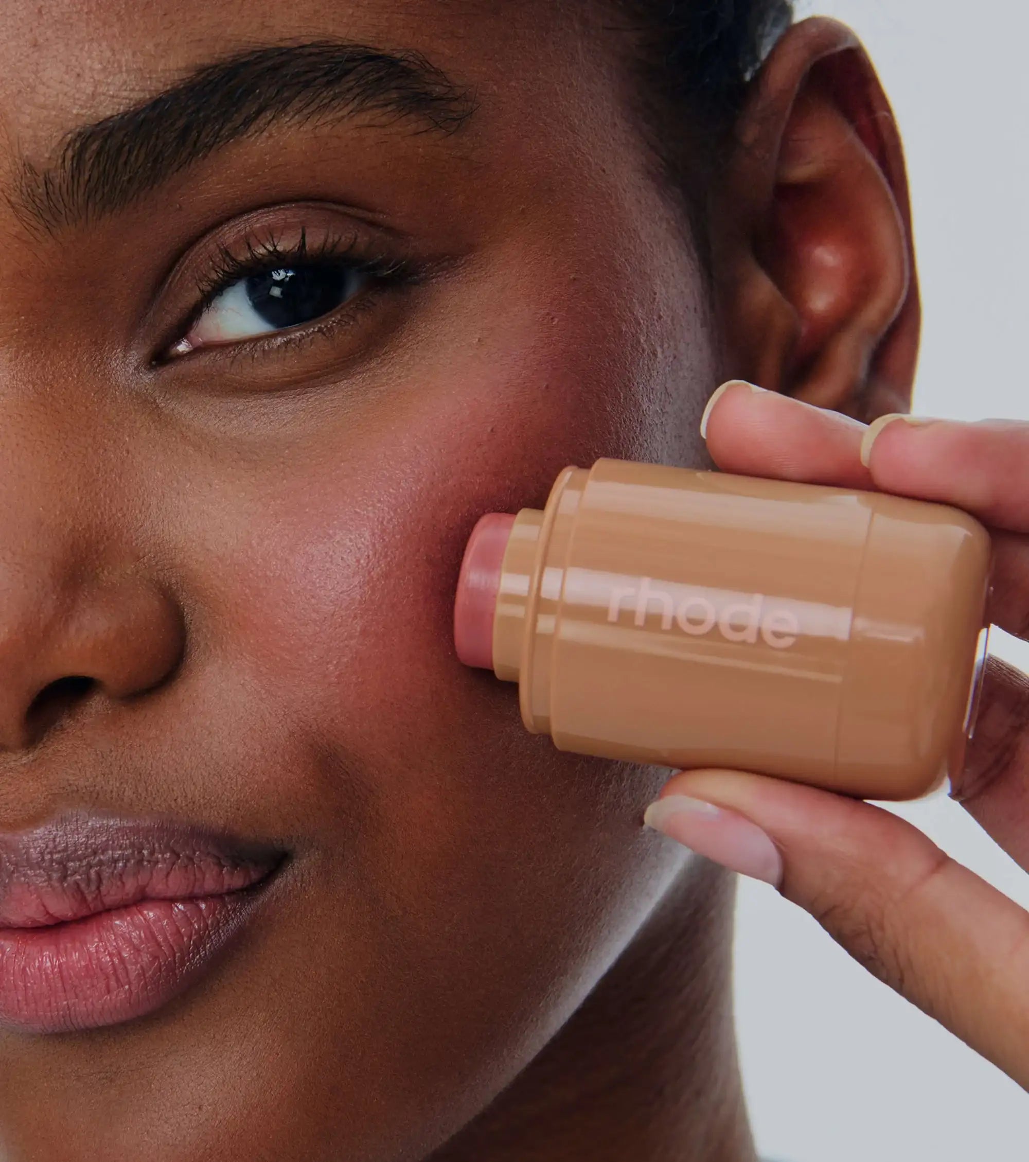 Glowup™ Blush Natural com Efeito lifting (Compre 1 Leve 2)