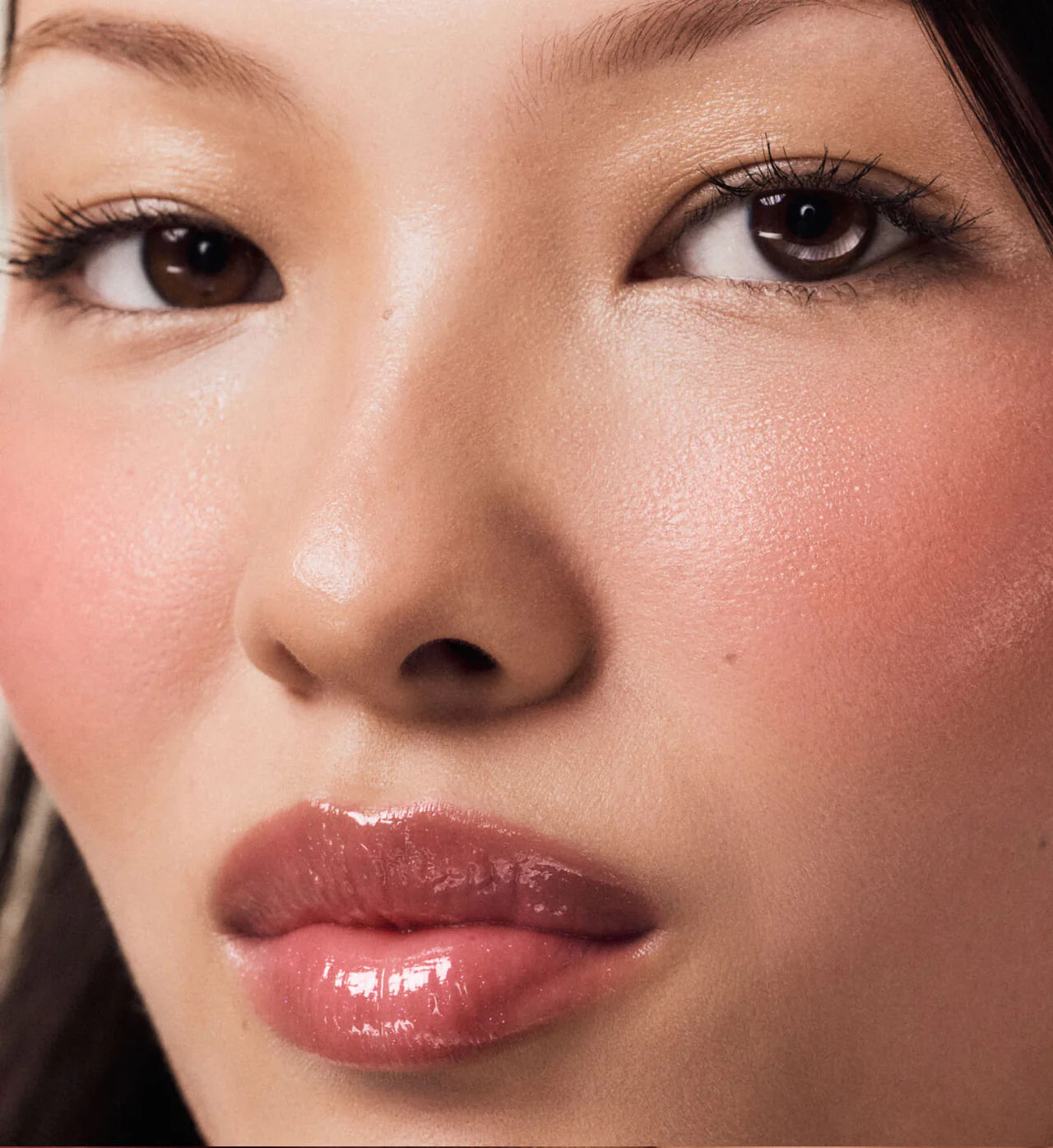 Glowup™ Blush Natural com Efeito lifting (Compre 1 Leve 2)